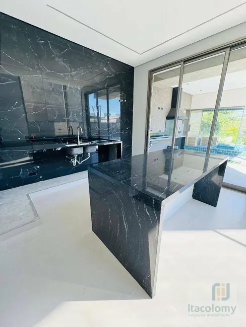 Foto 6 de Casa de Condomínio com 3 quartos à venda, 300m2 em Suru, Santana De Parnaiba - SP