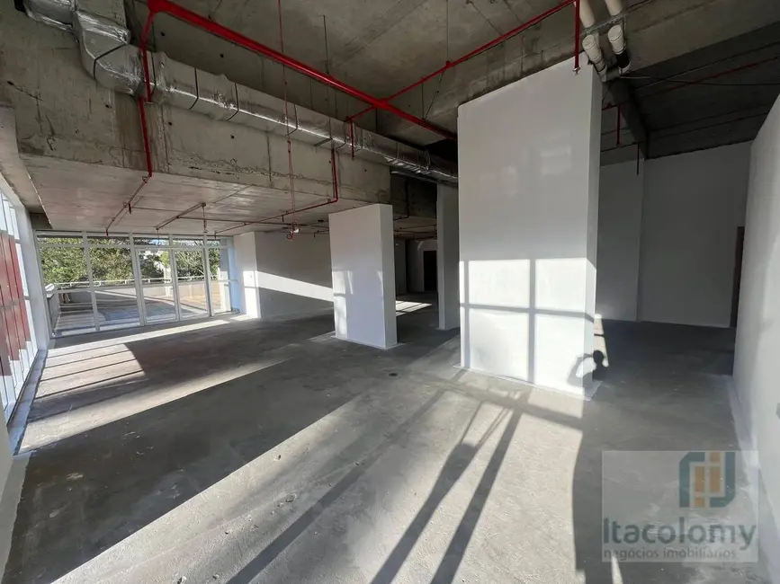 Foto 8 de Loja à venda e para alugar, 361m2 em Tamboré, Santana De Parnaiba - SP