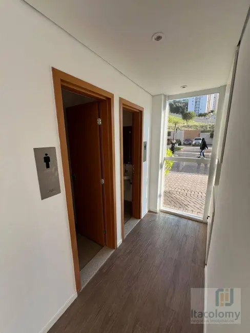 Foto 4 de Loja à venda e para alugar, 361m2 em Tamboré, Santana De Parnaiba - SP