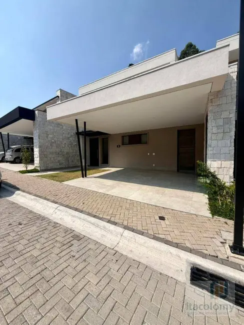 Foto 1 de Casa de Condomínio com 3 quartos para alugar, 230m2 em Santana De Parnaiba - SP