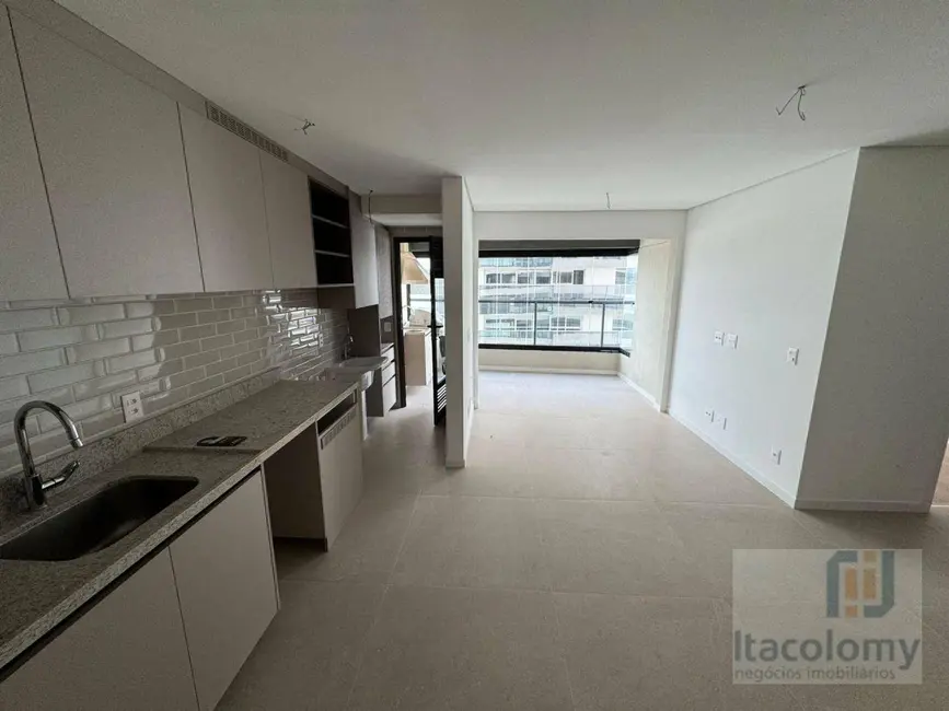 Foto 2 de Apartamento com 2 quartos para alugar, 75m2 em Alphaville Industrial, Barueri - SP