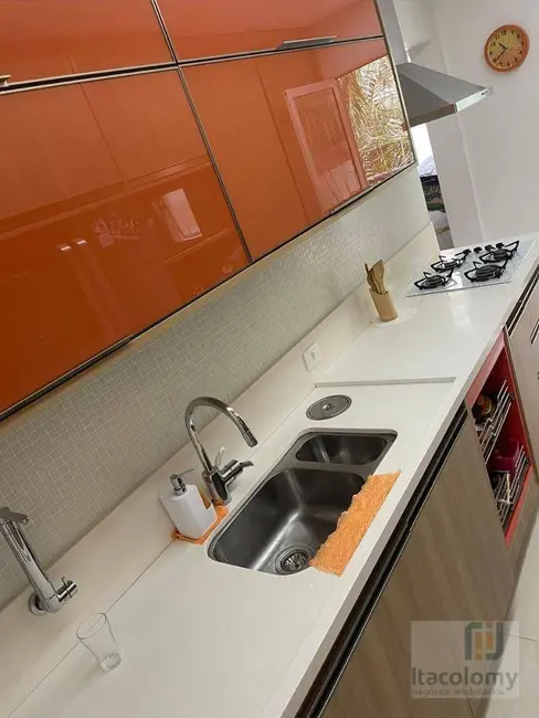 Apartamento com 3 quartos à venda, 94m2 em Jardim Tupanci, Barueri - SP - imagem 3 Foto 3 de Apartamento com 3 quartos à venda, 94m2 em Jardim Tupanci, Barueri - SP