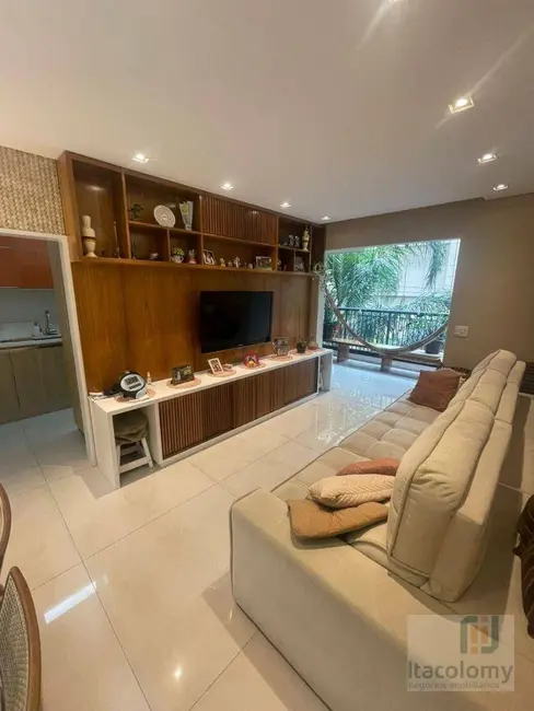 Foto 1 de Apartamento com 3 quartos à venda, 94m2 em Jardim Tupanci, Barueri - SP
