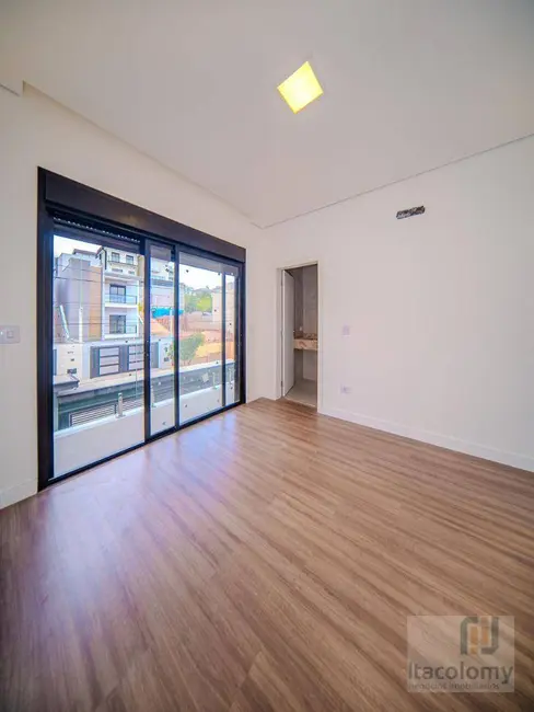 Foto 5 de Casa de Condomínio com 3 quartos à venda, 198m2 em Portais (Polvilho), Cajamar - SP