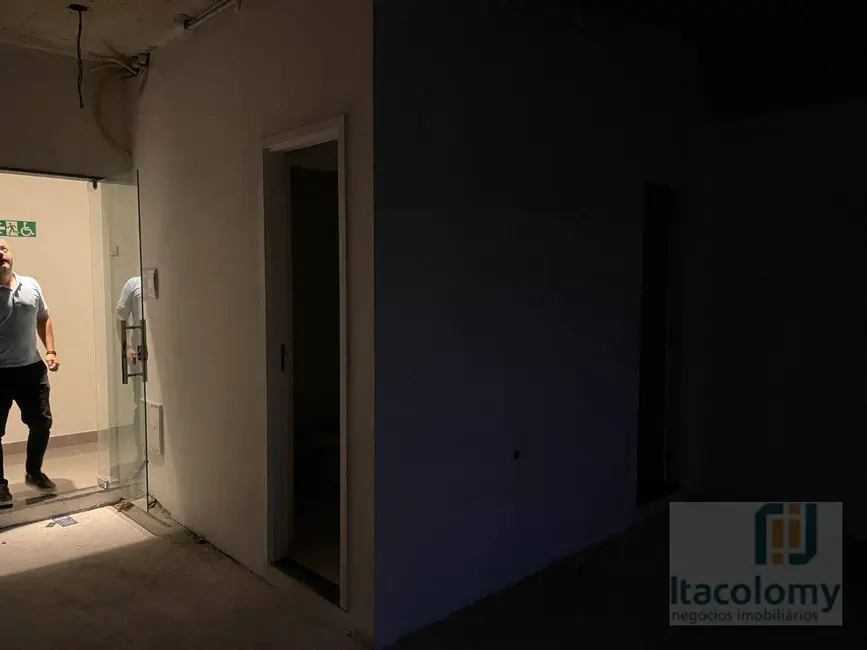 Foto 6 de Sala Comercial à venda, 95m2 em Empresarial 18 do Forte, Barueri - SP