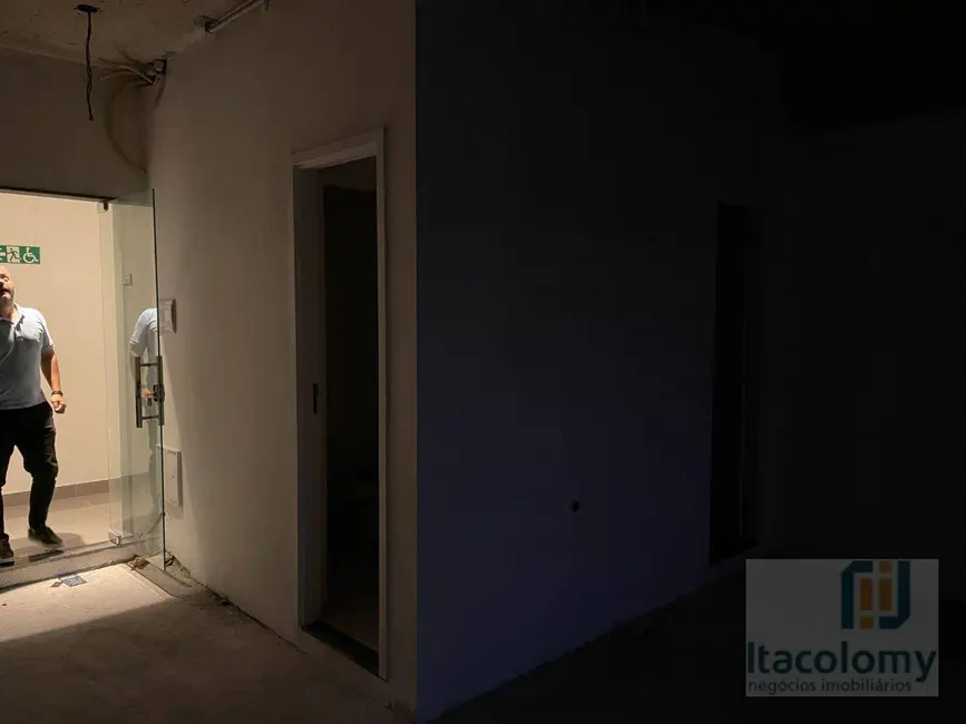 Foto 6 de Sala Comercial à venda, 95m2 em Empresarial 18 do Forte, Barueri - SP