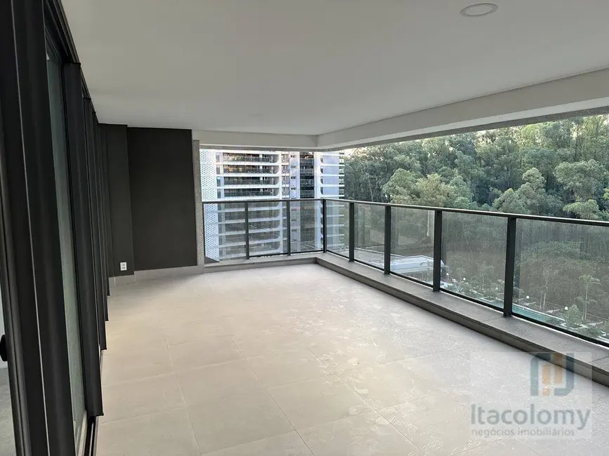 Apartamento com 4 quartos à venda, 330m2 em Jardim Fonte do Morumbi, São Paulo - SP - imagem 4 Foto 4 de Apartamento com 4 quartos à venda, 330m2 em Jardim Fonte do Morumbi, São Paulo - SP
