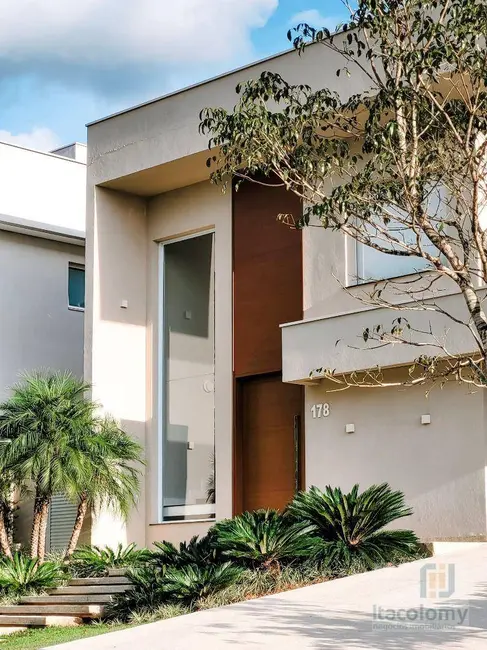 Foto 4 de Casa de Condomínio com 3 quartos à venda, 520m2 em Santana De Parnaiba - SP