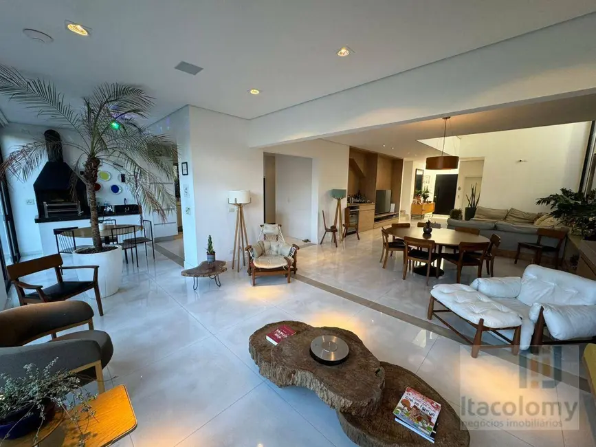 Foto 5 de Casa de Condomínio com 4 quartos à venda e para alugar, 422m2 em Tamboré, Santana De Parnaiba - SP