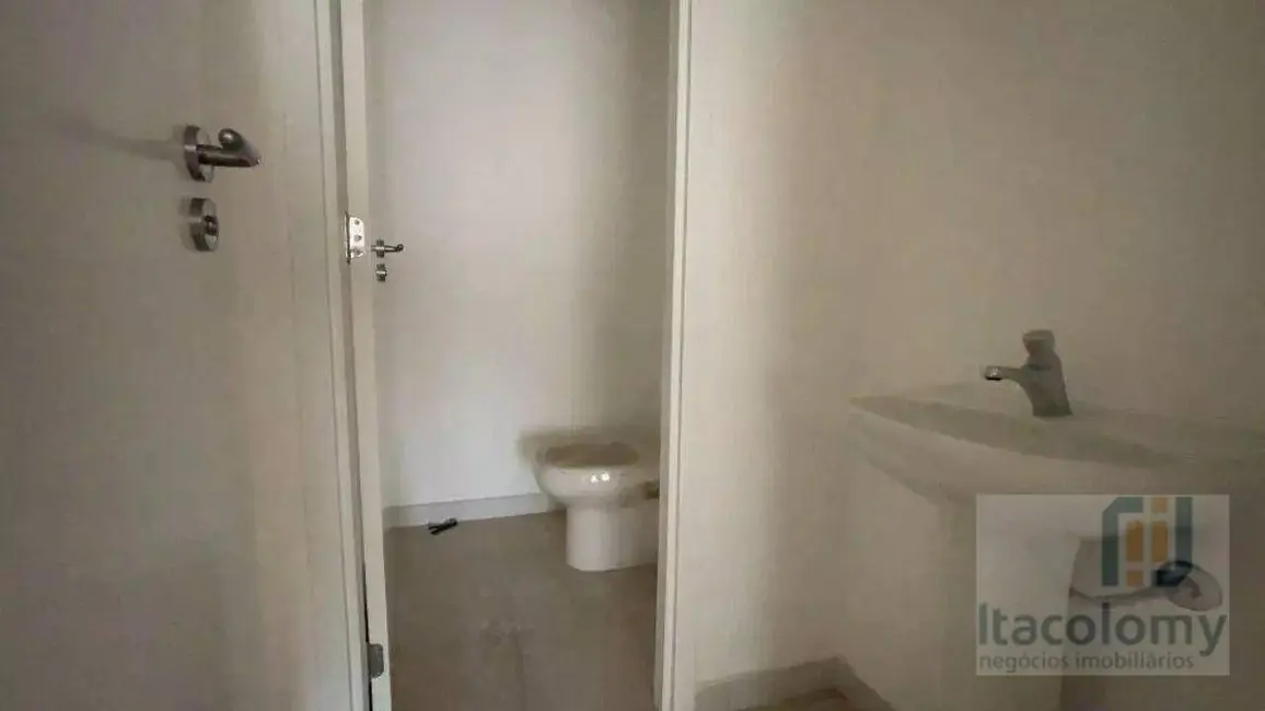 Foto 9 de Sala Comercial à venda, 70m2 em Empresarial 18 do Forte, Barueri - SP