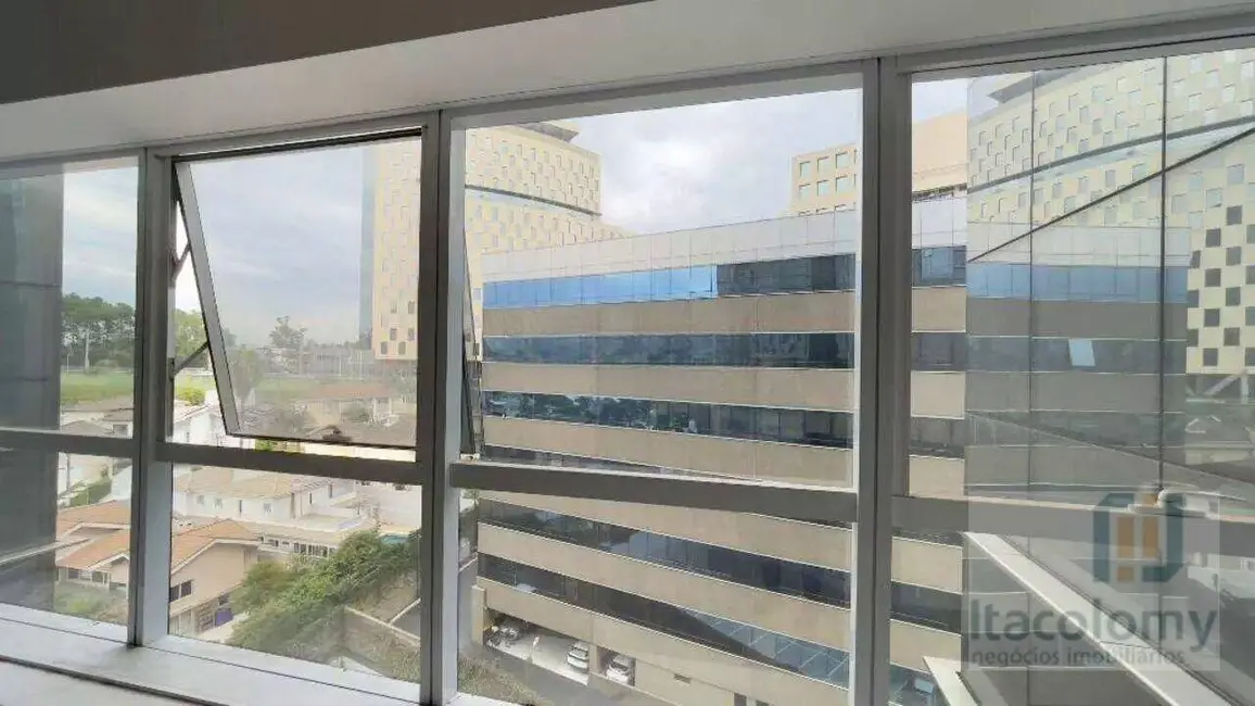 Foto 7 de Sala Comercial à venda, 70m2 em Empresarial 18 do Forte, Barueri - SP