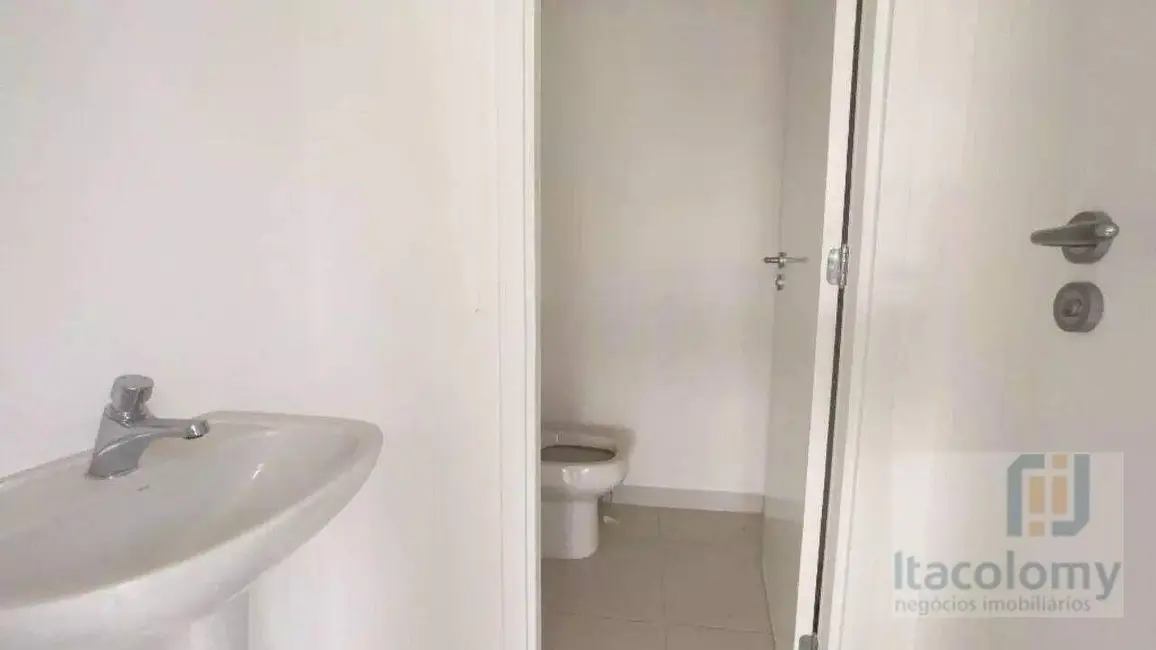 Sala Comercial à venda, 66m2 em Empresarial 18 do Forte, Barueri - SP - imagem 4 Foto 4 de Sala Comercial à venda, 66m2 em Empresarial 18 do Forte, Barueri - SP
