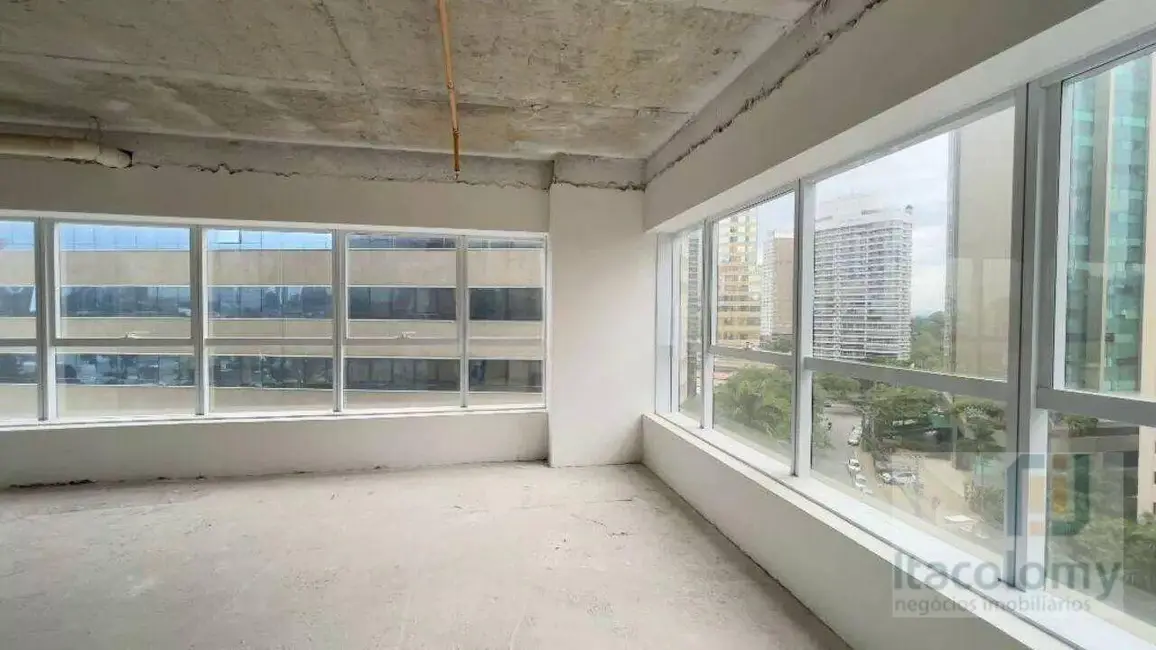 Foto 1 de Sala Comercial à venda, 66m2 em Empresarial 18 do Forte, Barueri - SP