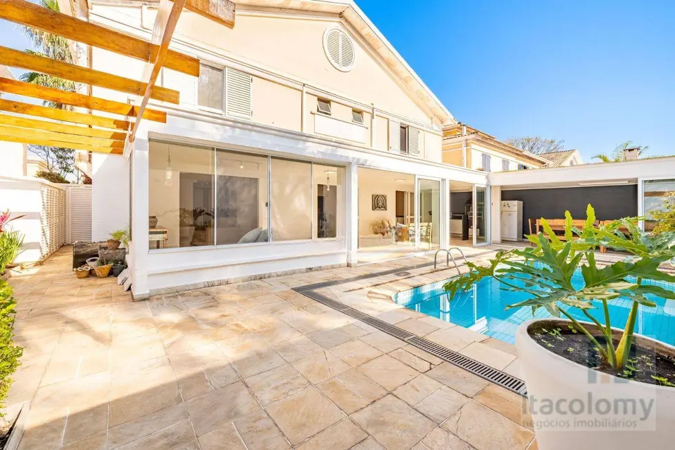 Foto 4 de Casa de Condomínio com 4 quartos à venda, 329m2 em Santana De Parnaiba - SP