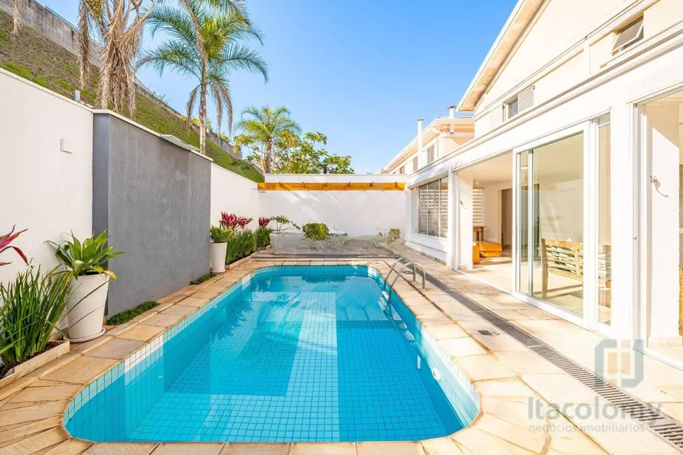 Foto 2 de Casa de Condomínio com 4 quartos à venda, 329m2 em Santana De Parnaiba - SP