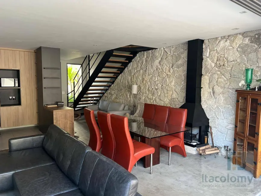 Foto 4 de Casa de Condomínio com 3 quartos à venda e para alugar, 200m2 em Santana De Parnaiba - SP