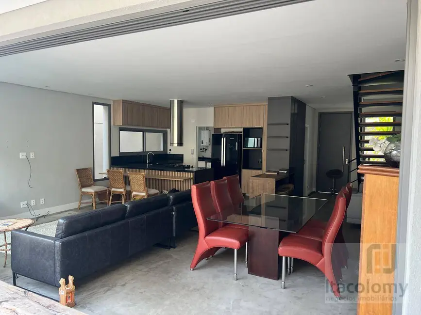 Foto 5 de Casa de Condomínio com 3 quartos à venda e para alugar, 200m2 em Santana De Parnaiba - SP