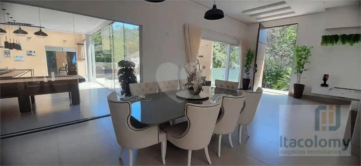Foto 4 de Casa de Condomínio com 3 quartos à venda, 1240m2 em Mairipora - SP
