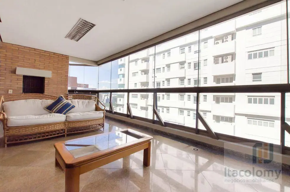 Foto 1 de Apartamento com 4 quartos para alugar, 288m2 em Alphaville Industrial, Barueri - SP