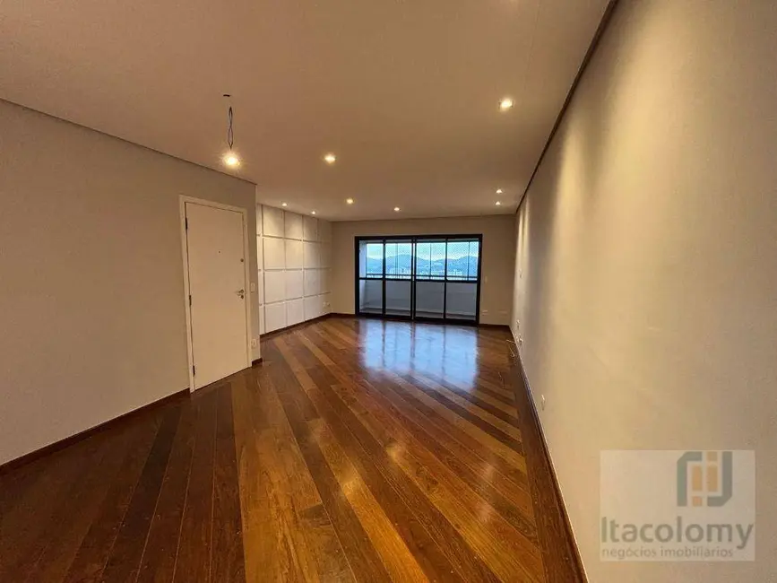 Foto 2 de Apartamento com 3 quartos para alugar, 154m2 em Alphaville Industrial, Barueri - SP