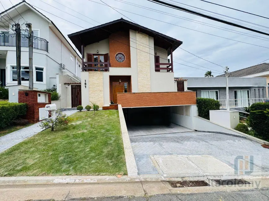 Foto 1 de Casa de Condomínio com 4 quartos à venda e para alugar, 360m2 em Santana De Parnaiba - SP