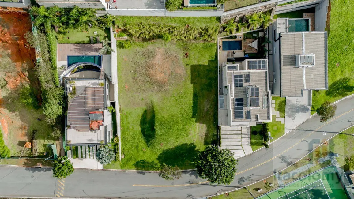 Foto 2 de Terreno / Lote à venda, 622m2 em Paiol Velho, Santana De Parnaiba - SP