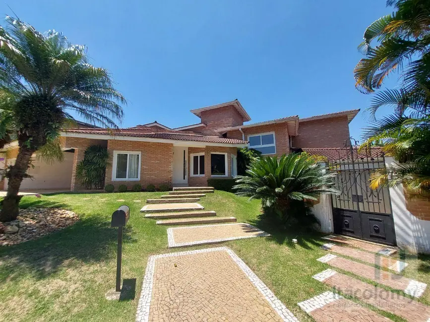 Foto 1 de Casa de Condomínio com 4 quartos à venda e para alugar, 903m2 em Barueri - SP