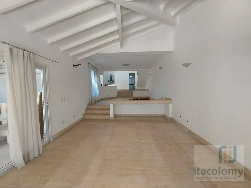 Casa de Condomínio com 4 quartos à venda e para alugar, 903m2 em Barueri - SP - imagem 5 Foto 5 de Casa de Condomínio com 4 quartos à venda e para alugar, 903m2 em Barueri - SP