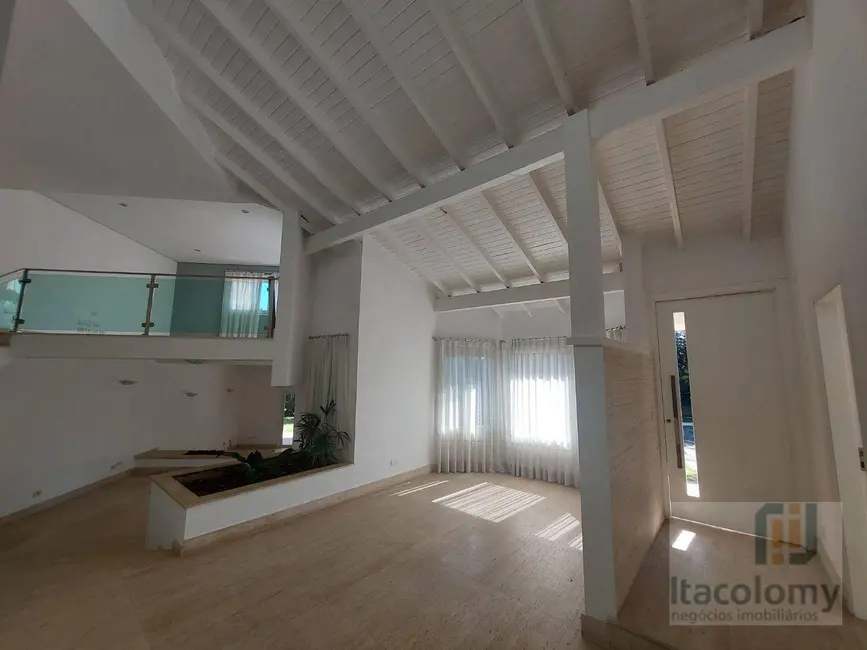 Casa de Condomínio com 4 quartos à venda e para alugar, 903m2 em Barueri - SP - imagem 4 Foto 4 de Casa de Condomínio com 4 quartos à venda e para alugar, 903m2 em Barueri - SP