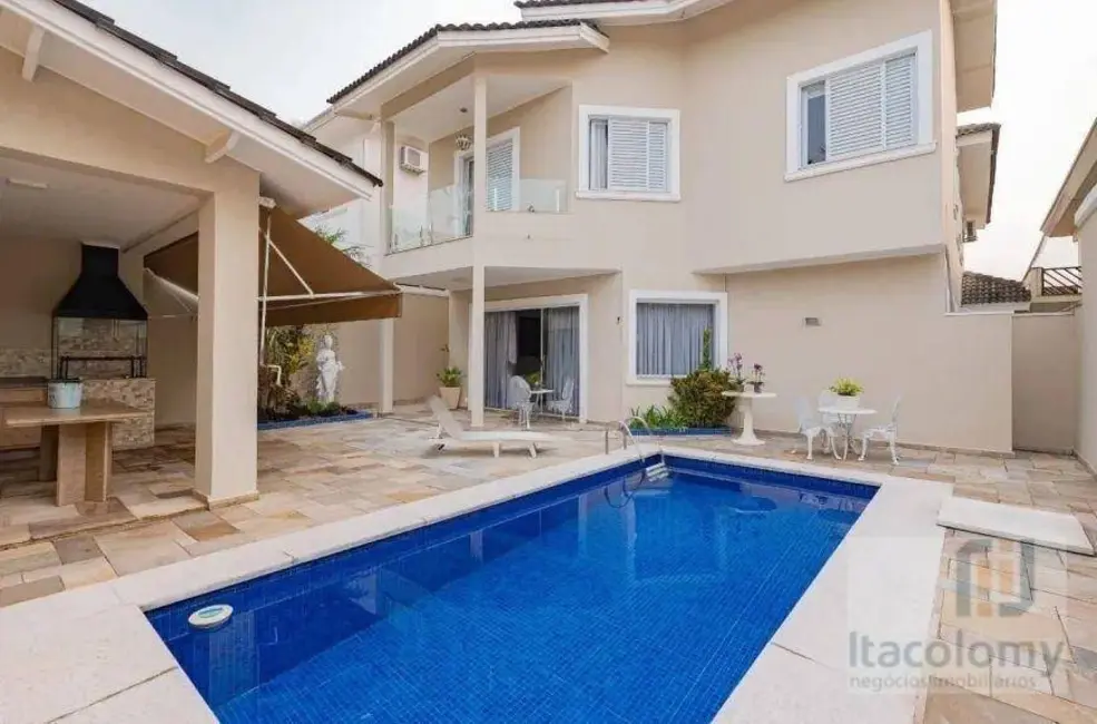 Foto 1 de Casa de Condomínio com 4 quartos à venda e para alugar, 370m2 em Santana De Parnaiba - SP