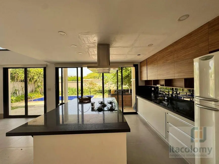 Casa de Condomínio com 4 quartos à venda, 363m2 em Santana De Parnaiba - SP - imagem 9 Foto 9 de Casa de Condomínio com 4 quartos à venda, 363m2 em Santana De Parnaiba - SP