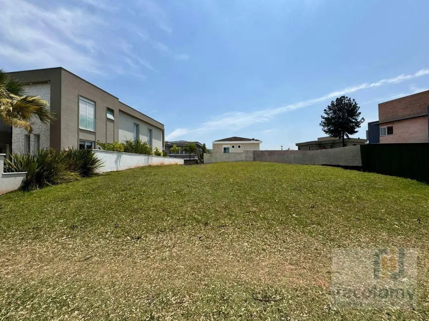 Foto 1 de Terreno / Lote à venda, 500m2 em Santana De Parnaiba - SP