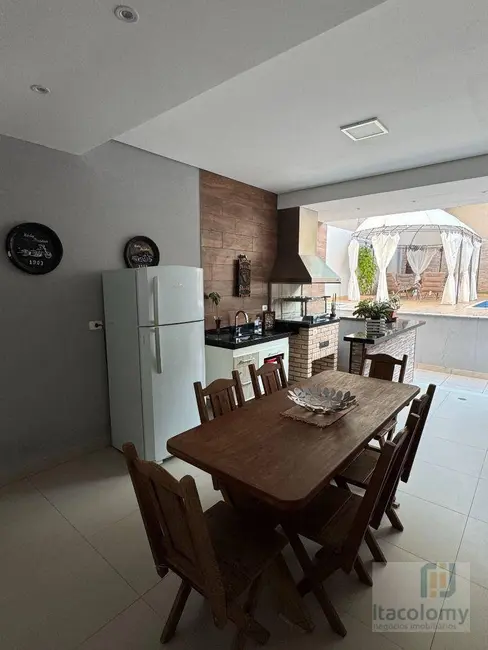 Casa de Condomínio com 3 quartos à venda, 420m2 em Tamboré, Barueri - SP - imagem 9 Foto 9 de Casa de Condomínio com 3 quartos à venda, 420m2 em Tamboré, Barueri - SP