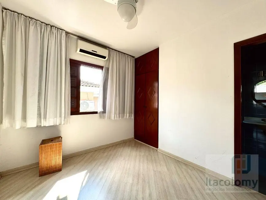 Foto 7 de Casa de Condomínio com 4 quartos à venda, 420m2 em Santana De Parnaiba - SP