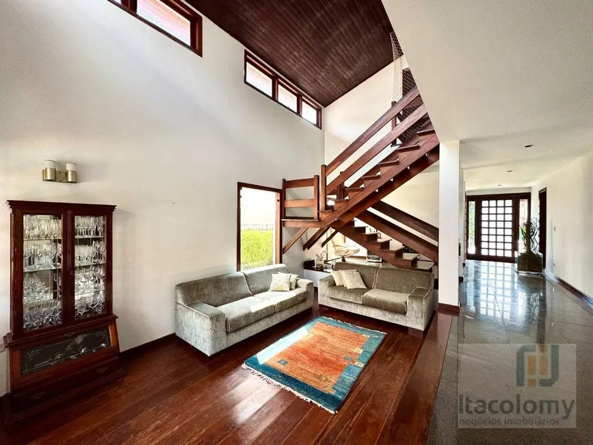 Foto 3 de Casa de Condomínio com 4 quartos à venda, 420m2 em Santana De Parnaiba - SP