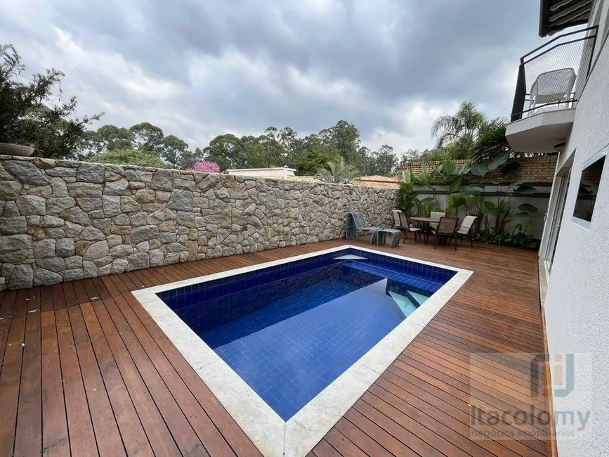 Foto 2 de Casa de Condomínio com 3 quartos à venda e para alugar, 350m2 em Santana De Parnaiba - SP