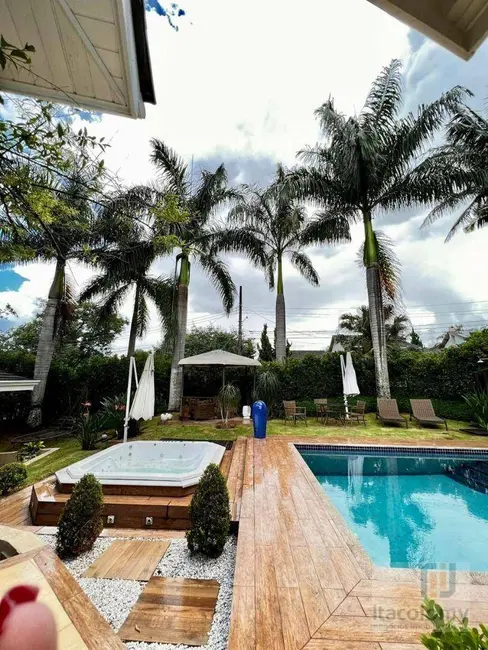 Casa de Condomínio com 4 quartos à venda, 720m2 em Santana De Parnaiba - SP - imagem 2 Foto 2 de Casa de Condomínio com 4 quartos à venda, 720m2 em Santana De Parnaiba - SP