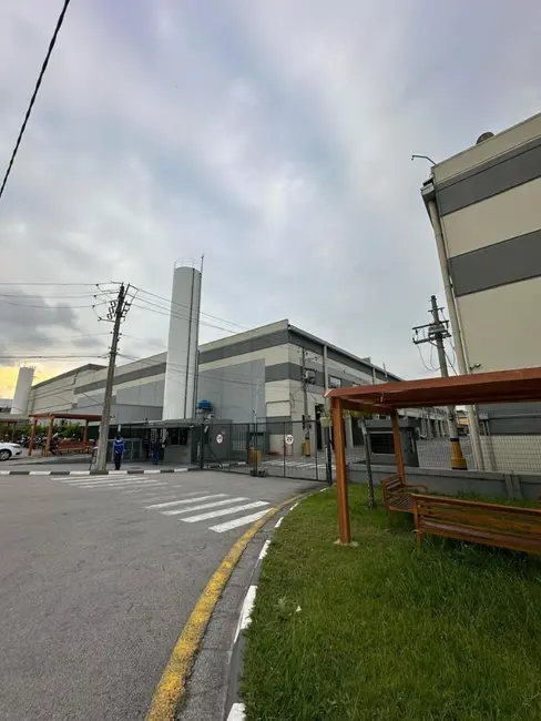 Armazém / Galpão para alugar, 1329m2 em Barueri - SP - imagem 1 Foto 1 de Armazém / Galpão para alugar, 1329m2 em Barueri - SP