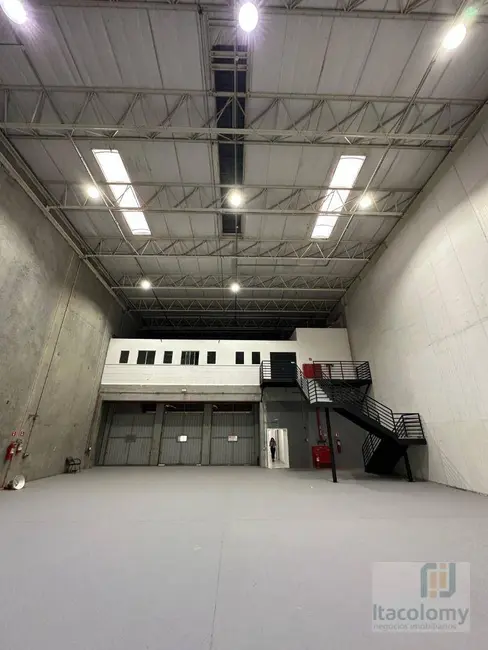 Foto 2 de Armazém / Galpão para alugar, 1329m2 em Barueri - SP