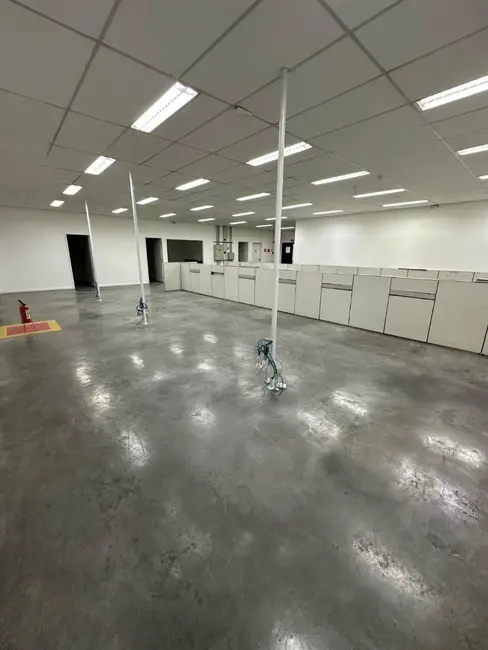 Armazém / Galpão para alugar, 1329m2 em Barueri - SP - imagem 9 Foto 9 de Armazém / Galpão para alugar, 1329m2 em Barueri - SP