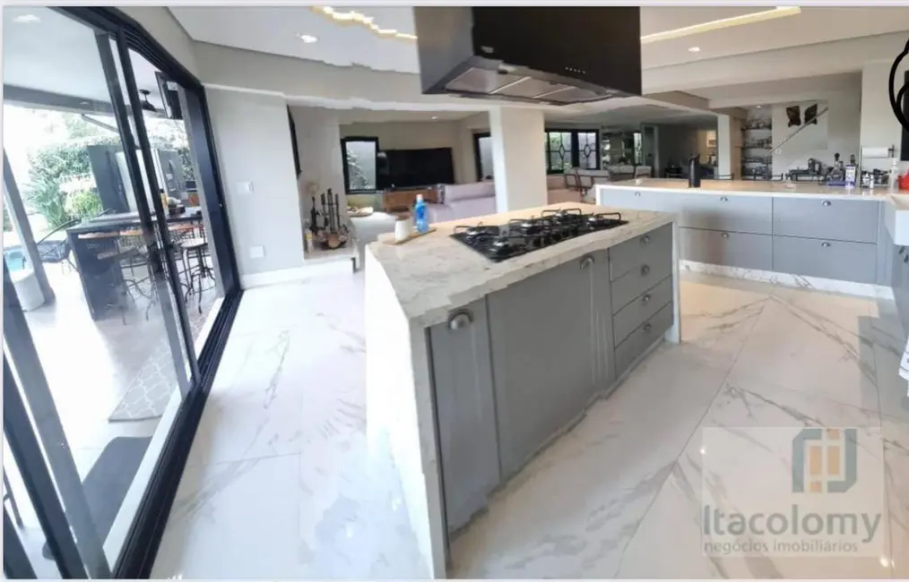 Foto 2 de Casa de Condomínio com 3 quartos à venda, 360m2 em Santana De Parnaiba - SP