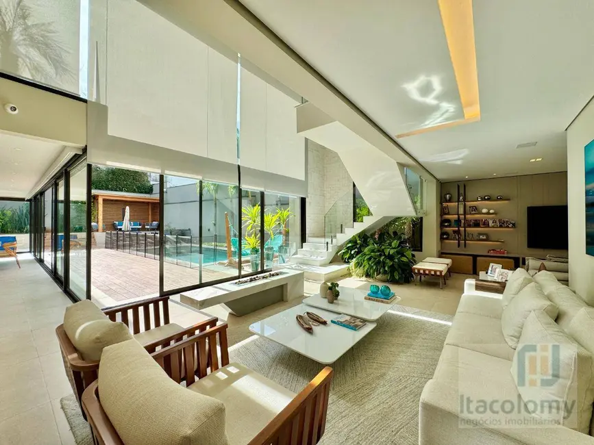 Foto 4 de Casa de Condomínio com 4 quartos à venda, 732m2 em Santana De Parnaiba - SP