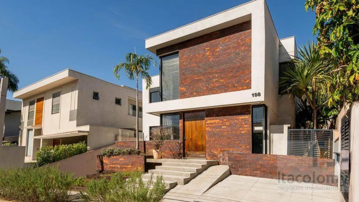 Foto 2 de Casa de Condomínio com 3 quartos à venda e para alugar, 560m2 em Barueri - SP