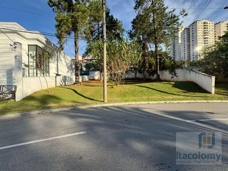 Foto 3 de Terreno / Lote à venda, 870m2 em Barueri - SP