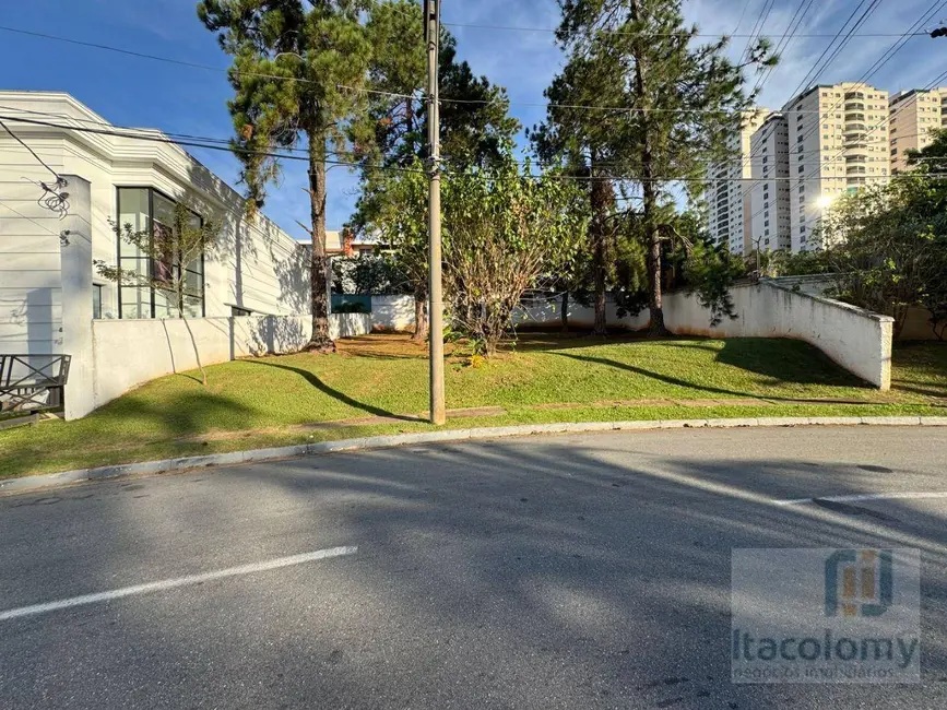 Foto 3 de Terreno / Lote à venda, 870m2 em Barueri - SP