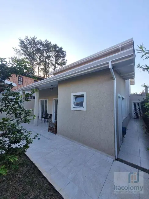 Foto 2 de Casa de Condomínio com 4 quartos à venda, 300m2 em Santana De Parnaiba - SP