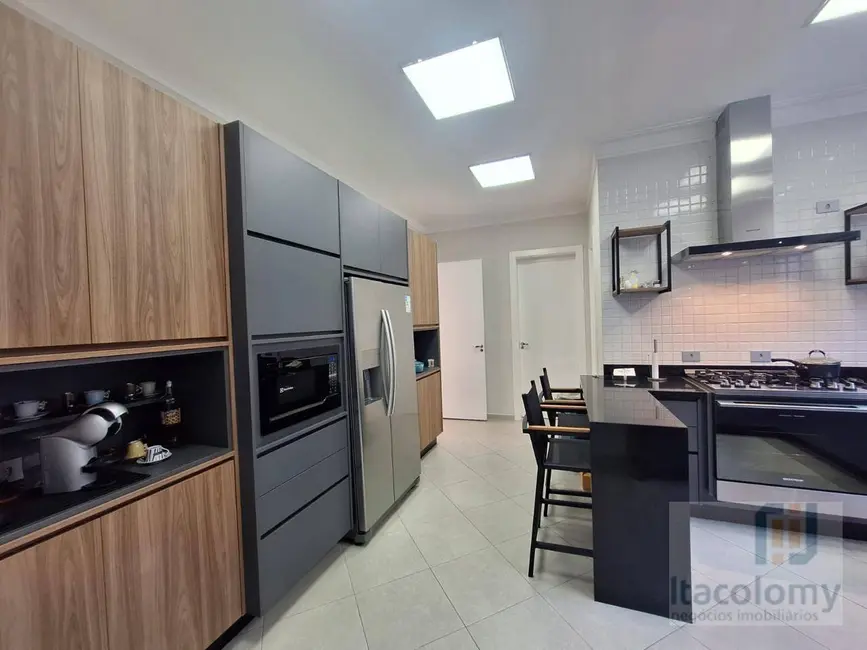 Foto 2 de Casa de Condomínio com 4 quartos à venda e para alugar, 471m2 em Colinas da Anhangüera, Santana De Parnaiba - SP