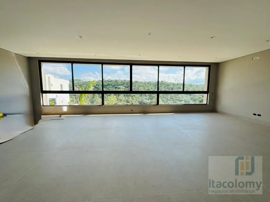 Casa de Condomínio com 5 quartos à venda, 420m2 em Santana De Parnaiba - SP - imagem 5 Foto 5 de Casa de Condomínio com 5 quartos à venda, 420m2 em Santana De Parnaiba - SP