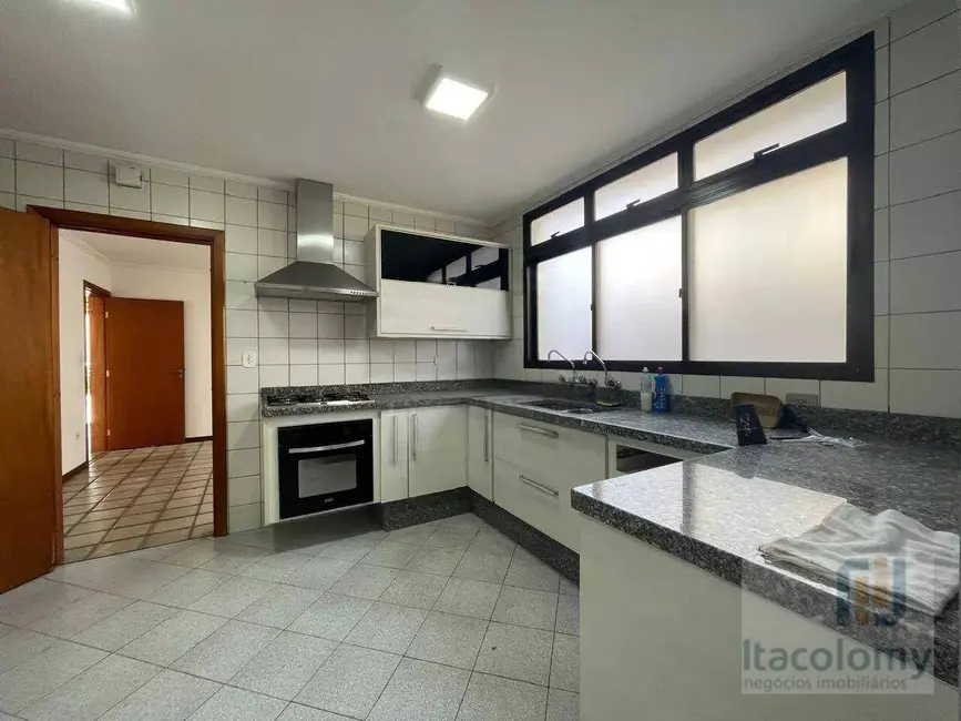 Casa de Condomínio com 3 quartos à venda, 360m2 em Santana De Parnaiba - SP - imagem 8 Foto 8 de Casa de Condomínio com 3 quartos à venda, 360m2 em Santana De Parnaiba - SP