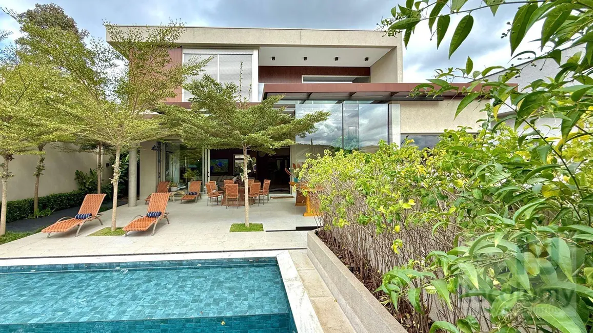 Foto 3 de Casa de Condomínio com 4 quartos à venda, 576m2 em Santana De Parnaiba - SP